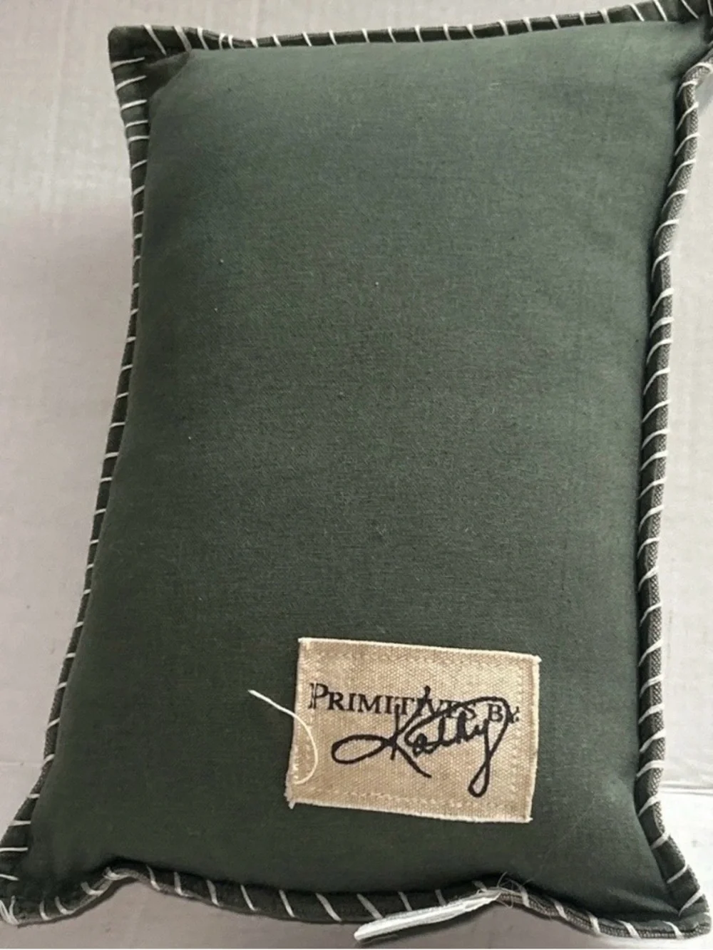 Primitives by Kathy Gray and Cream 'Just One More Kiss' Accent Pillow
